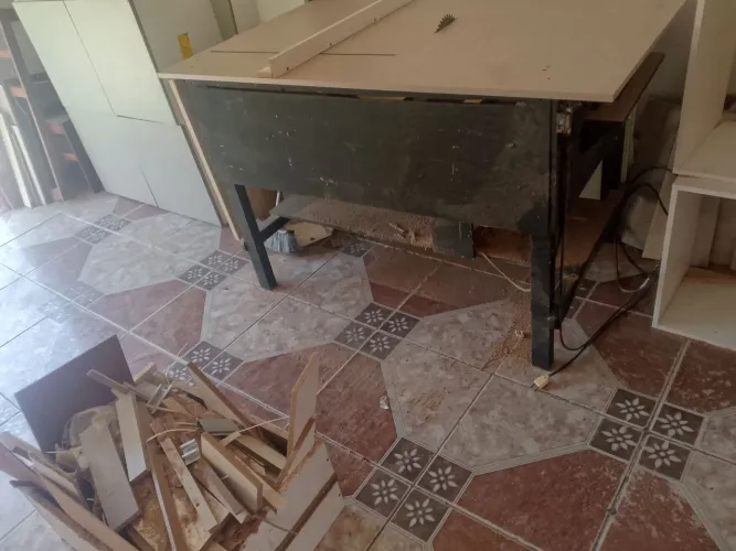 Vende se bancada de Serra