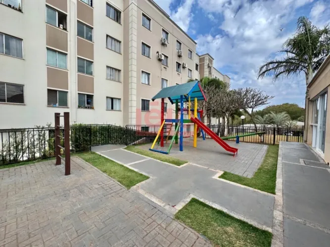 Apartamento à venda ou para alugar no Parque Industrial em Maringá, com 1 quarto, closet,