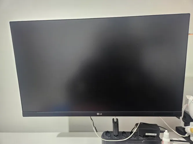 Monitor Gamer LG 23.8" Full HD, IPS, 75 Hz, 1ms, FreeSync, HDMI, VESA, Preto - 24ML600M