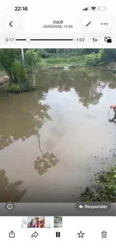 Terreno com água corrente