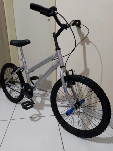 Bicicleta BMX aro 20 