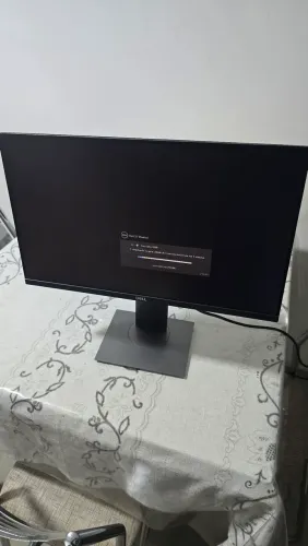 Lote 2x Monitores Dell P2319H 23" (Para Peças / Reparação)