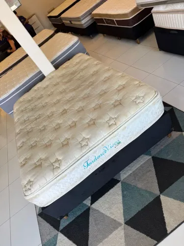 Cama box Casal MANNES USADA - Entregamos! 