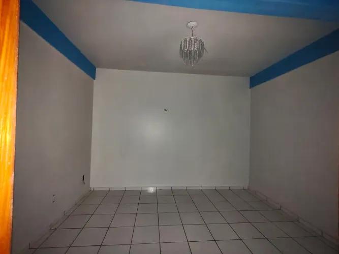 Alugo apartamento