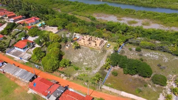 Terreno de localidade excelente com área de 6000m2