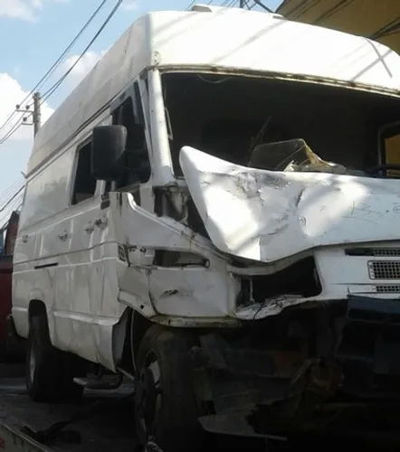 Iveco Daily Furgão 35.10 Ano 1999/1999 (Para Venda de Peças) ´´Chama No Zap´´! 