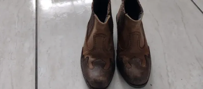 Kit Bota de couro e camisas xadrez barato 
