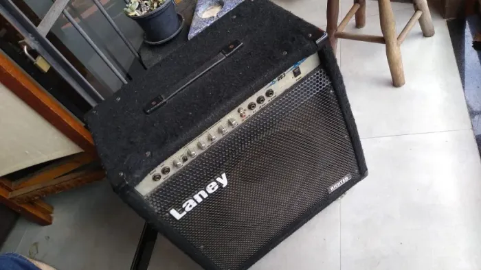 Amplificadot Laney RB - 3