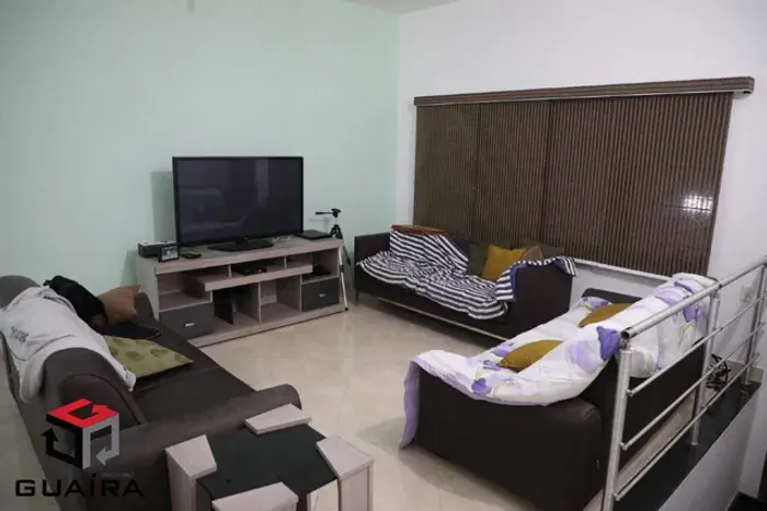 Sobrado à venda 4 quartos 2 suítes 2 vagas Humaitá - Santo André - SP