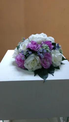 Locação Aluguel Arranjo Artificial Centro de Mesa Decoração Debutante