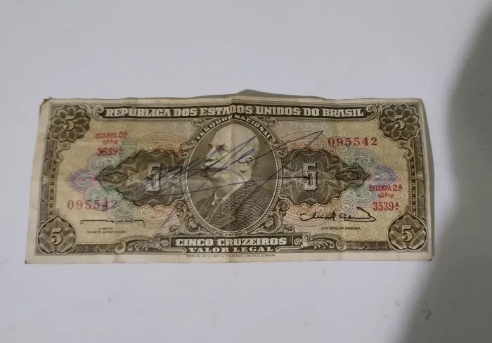 Cédula de 5 cruzeiros rara