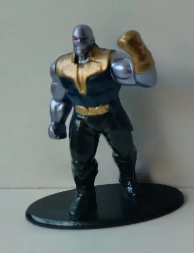 Miniatura Nanometalfigs Thanos