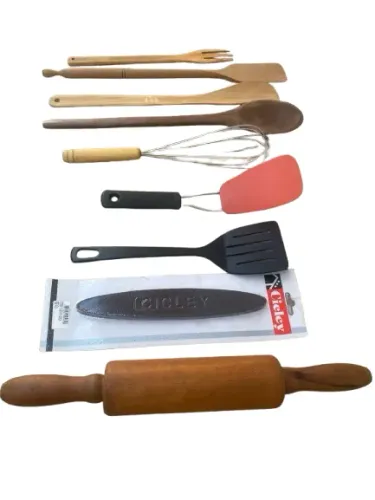 Utensílios Cozinha - Espátulas, Colheres, Rolo e Pedra de Afiar - 9 peças