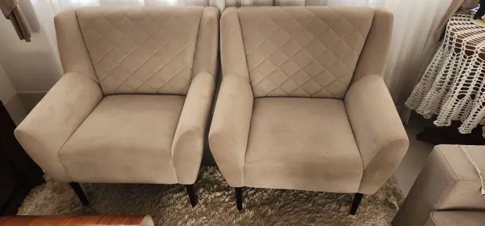 MEGA PROMOÇÃO - 2 Poltronas semi novas