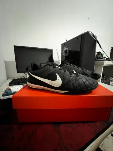 Chuteira nike 