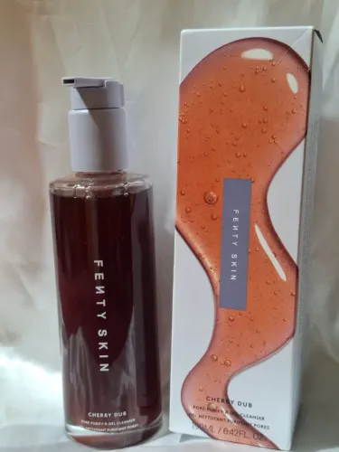 Fenty Skin Cherry gel de limpeza facial
