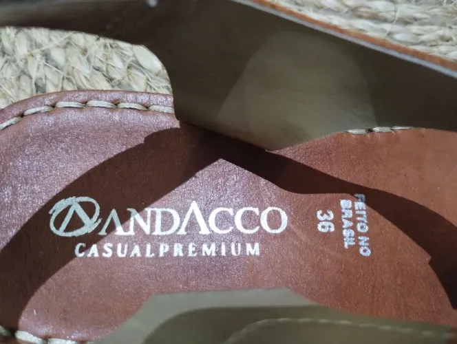 Sandália Andacco Casual Premium em Couro Legítimo- Tamanho 36 NOVA