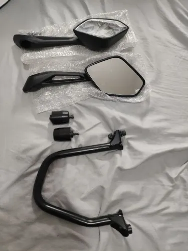 Vendo acessórios bajaj dominar 250 e 400