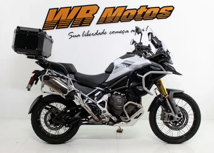 TRIUMPH TIGER 1200 RALLY PRO 