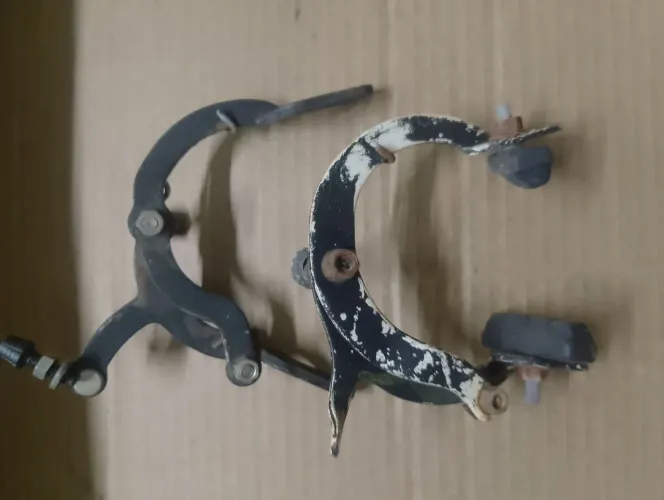 Esporas freio Caloi BMX par