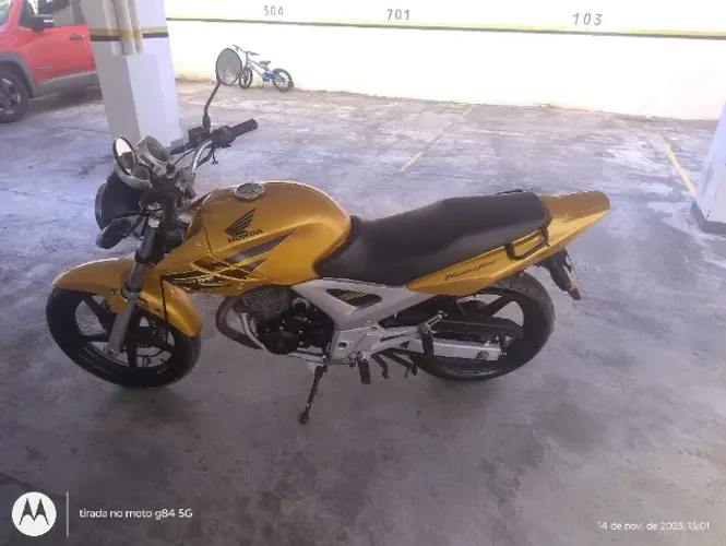 Vendo moto Honda Twister