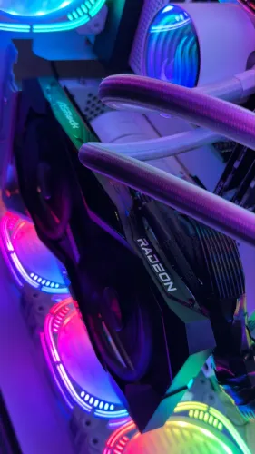 PLACA DE VÍDEO AMD RX 6600 ASROCK 8GB - GDDR6 - zero - lacres intactos
