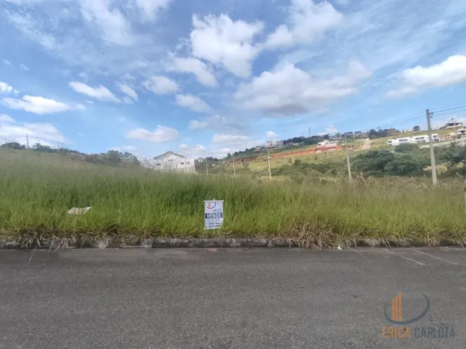 Lote a venda bairro Tiradentes Conselheiro Lafaiete MG