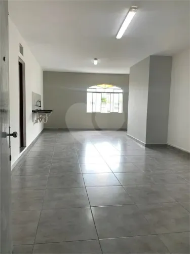 Salas para locação em Alvinópolis - SP