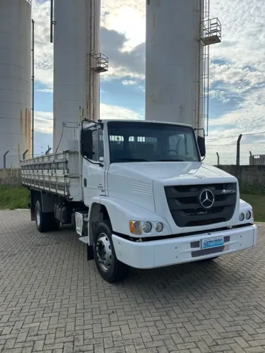 M.Benz Atron 1319 Basculante