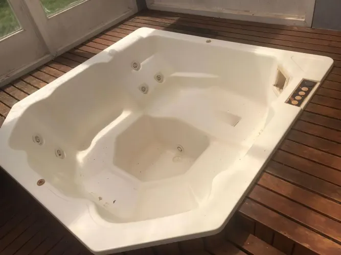 Jacuzzi hidromassagem área externa e interna
