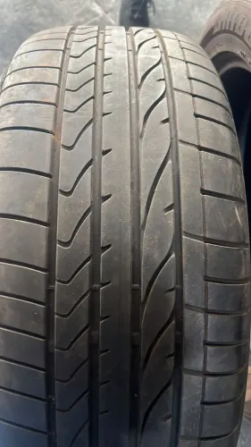 Pneu Bridgestone 255/50/20 80 % Vida util.