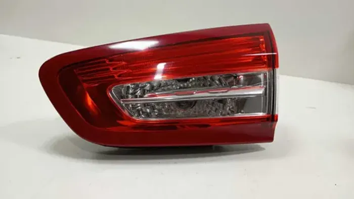 Lantera Tampa Trseira Direita Citroen Ds5 1.6 Thp 2015 Direito/passageiro Vermelho