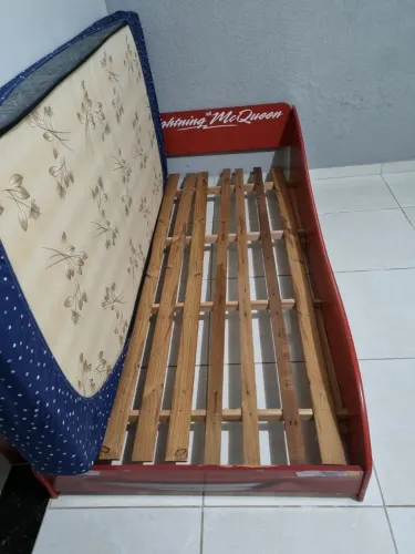 Doação (Cama Infantil Lightning McQueen)