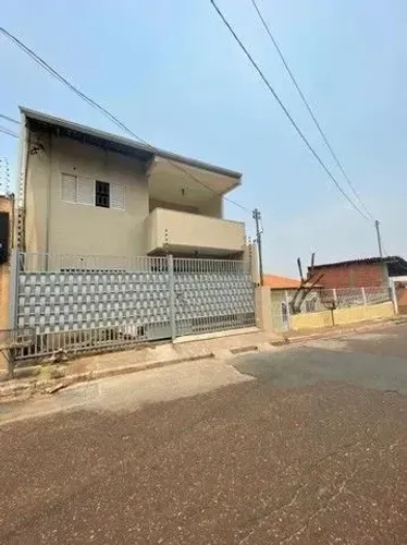 Sobrado em excelente localização