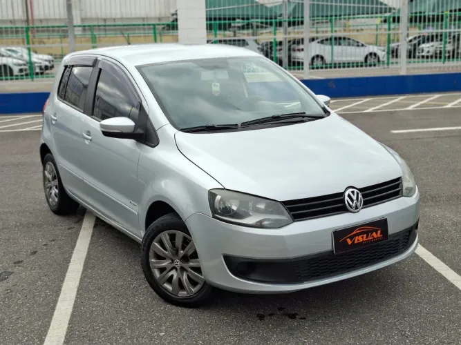 10 VW Fox 1.6 completo !!!