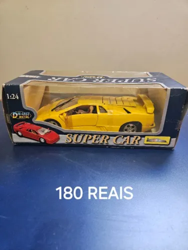 Lamborghini miniatura 1:24