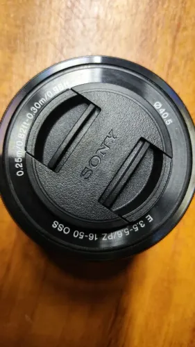 Lente Sony 16-50mm f/3.5-5.6 OSS - Original do Kit ZV-E10