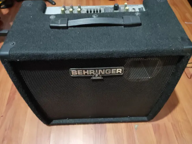 Amplificador Teclado Behringer K 900FX