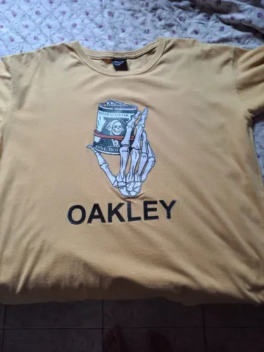 Camiseta Oakley - Tamanho G - Amarela