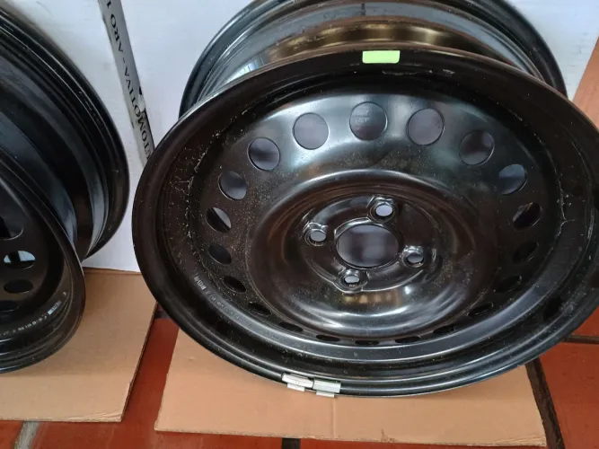 Rodas de ferro 4x100 aro 16 novas nunca usadas