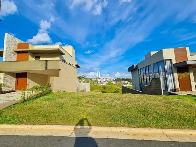 Lote Jardins Nápoles com 385,96 m² - Entrada R$ 374.277,13pegamos moto ou carro na entrada