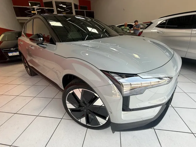 Volvo EX30 E60 Ultra (elétrico) 2024