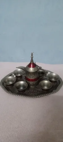 Conjunto de café árabe tradicional
