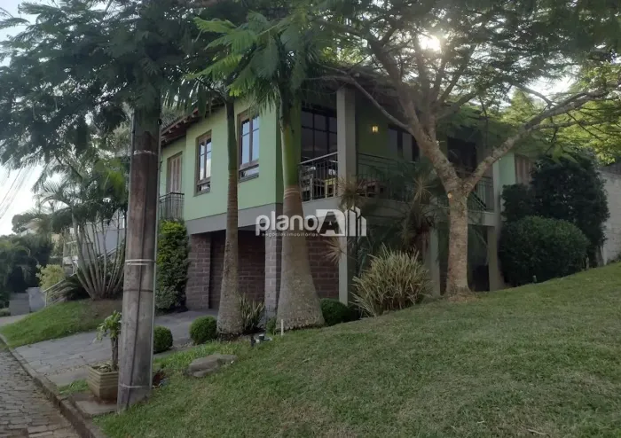 Casa em Condomínio Reserva da Aldeia à venda, com 172m², 3 quartos 1 suíte - Jansen - Grav