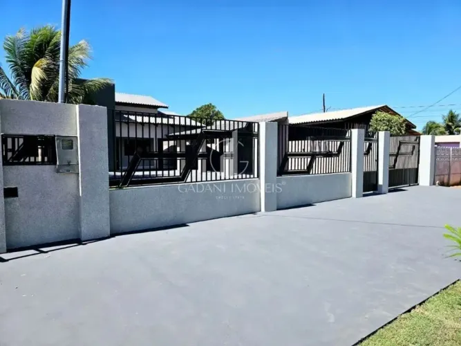 Casa à Venda no Centro de Cláudia/MT