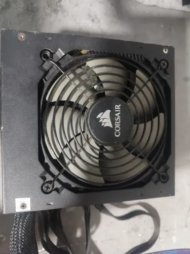Fonte Corsair 750W