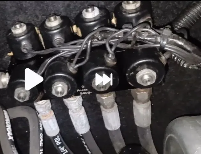 Vendo bloco de válvulas de 8 mm para suspensão a ar