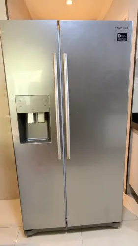 Geladeira Side by Side RS50 com Dispenser de Água e Gelo na Porta 501L 2 