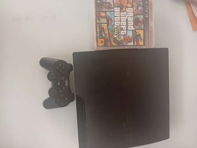 Play station 3 com 5 jogos