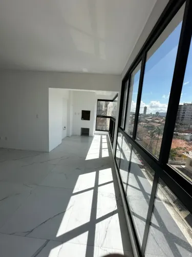 Porto Belo 2 suites e 2 vagas poucos metros do mar